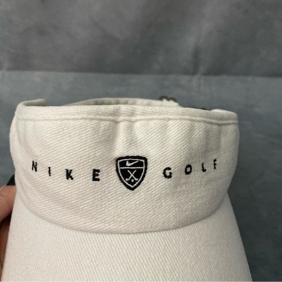 Vintage Nike Golf Visor Hat Cap Mens White Strapback Y2K Embroidered Logo - Picture 5 of 8